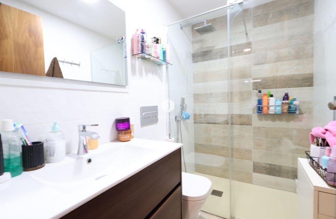 Resale - Duplex -
Cabo Roig - Costa Blanca