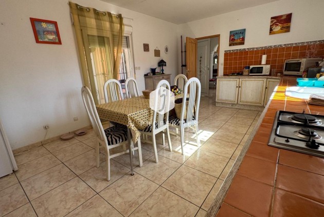 Tweedehands - Landelijk eigendom -
Albatera - Inland