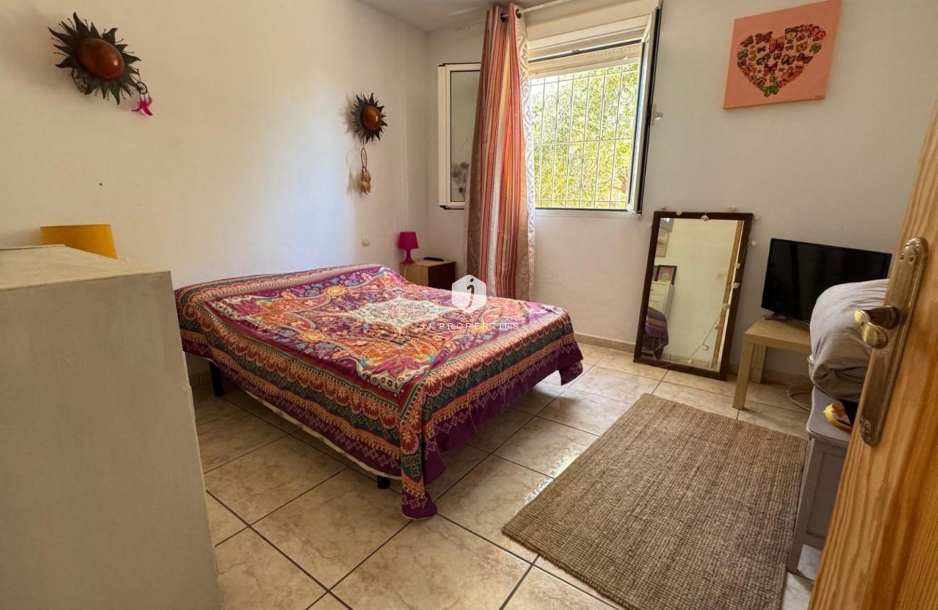 Tweedehands - Landelijk eigendom -
Albatera - Inland