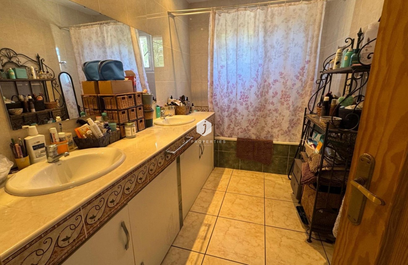 Tweedehands - Landelijk eigendom -
Albatera - Inland