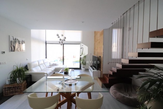 Resale - Villa -
Orihuela Costa - Costa Blanca