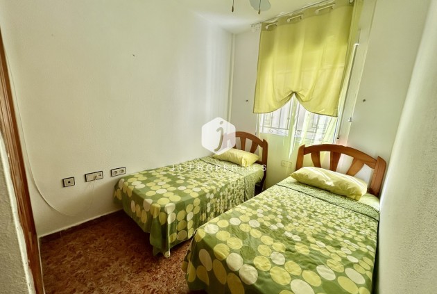 Resale - Apartment / flat -
Los Altos - Costa Blanca