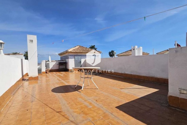 Resale - Apartment / flat -
Los Altos - Costa Blanca