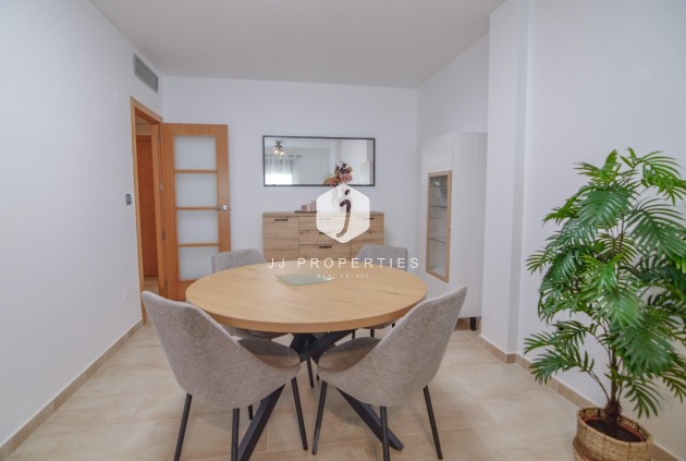 Resale - Apartment / flat -
Torrevieja - Playa del Cura