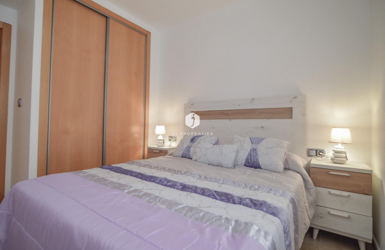 Resale - Apartment / flat -
Torrevieja - Playa del Cura