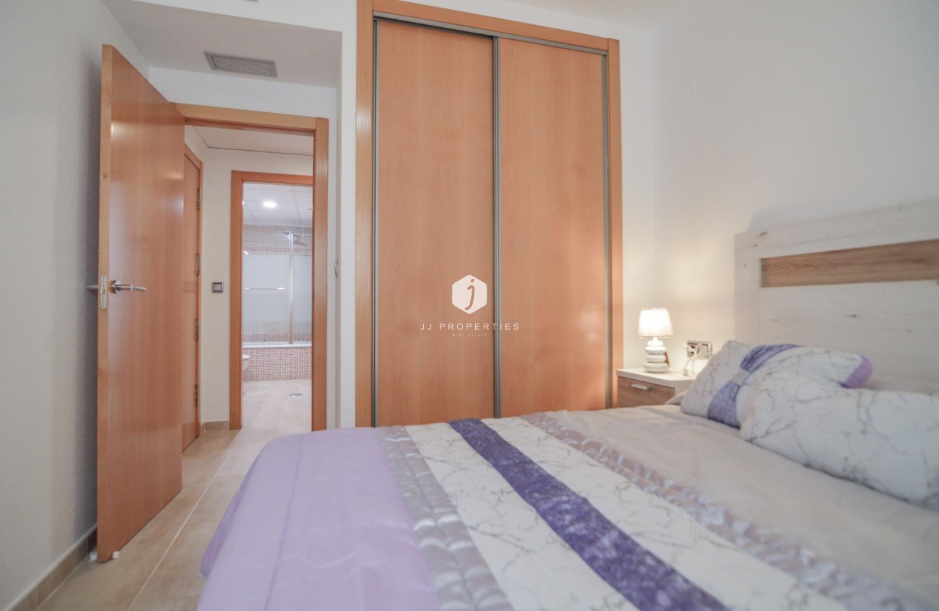 Resale - Apartment / flat -
Torrevieja - Playa del Cura