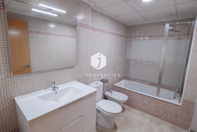 Resale - Apartment / flat -
Torrevieja - Playa del Cura