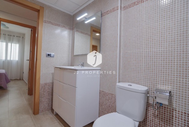 Resale - Apartment / flat -
Torrevieja - Playa del Cura