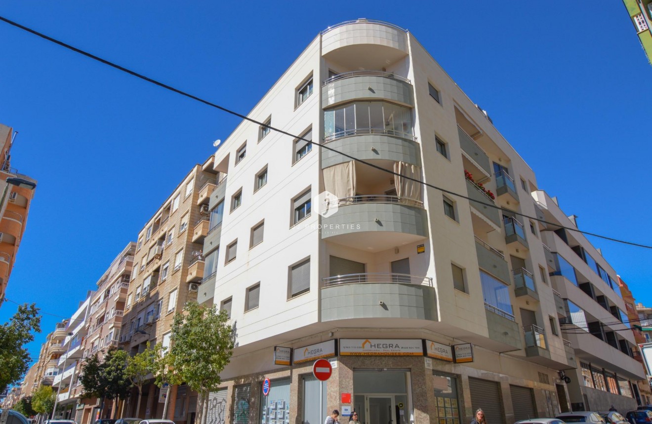 Resale - Apartment / flat -
Torrevieja - Playa del Cura