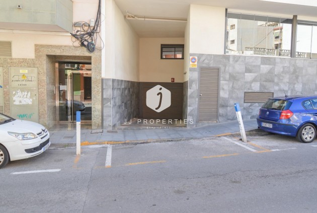 Resale - Apartment / flat -
Torrevieja - Playa del Cura