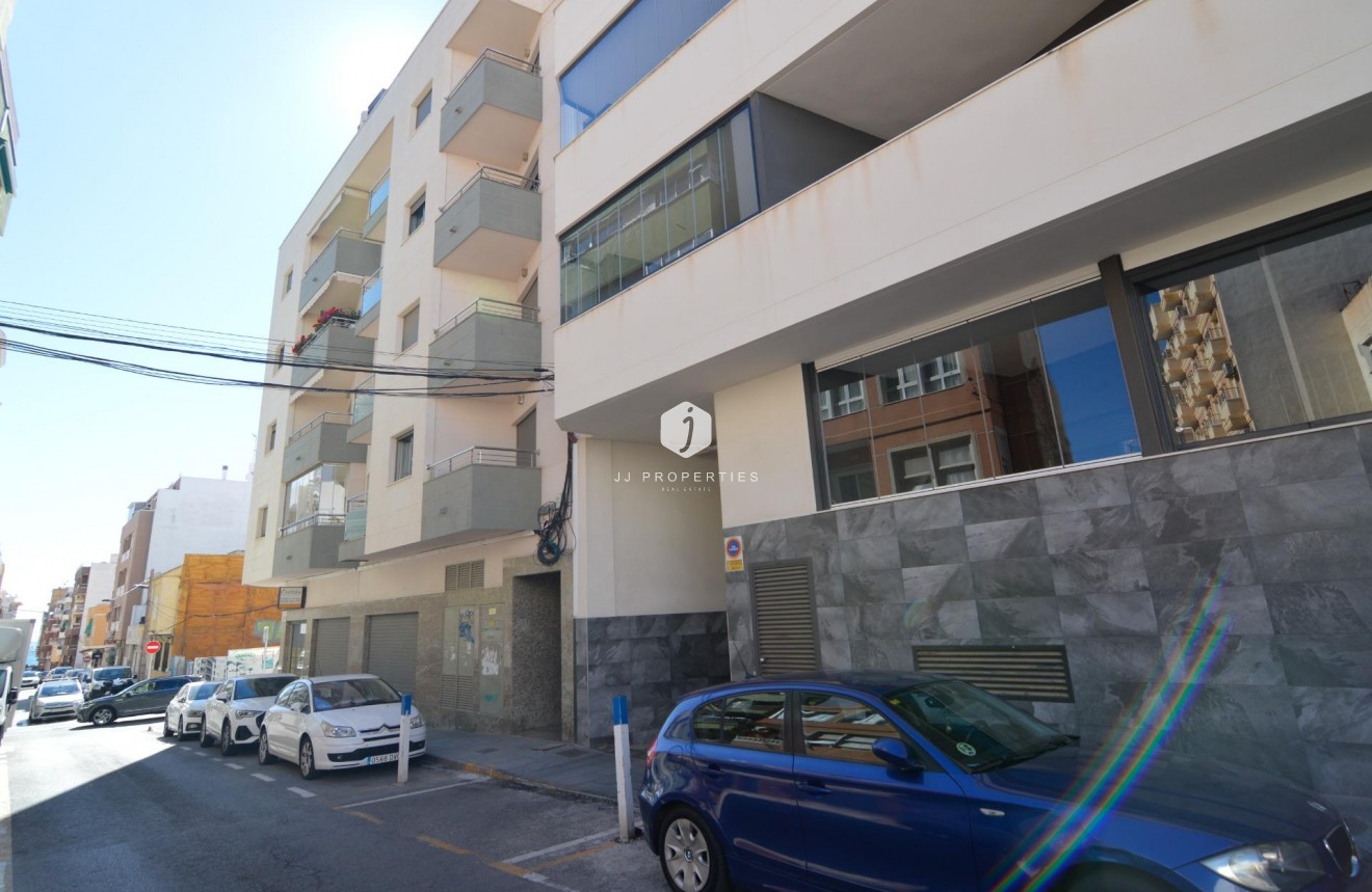 Resale - Apartment / flat -
Torrevieja - Playa del Cura