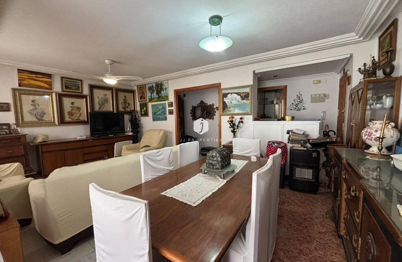 Resale - Apartment / flat -
Torrevieja