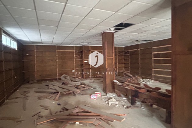 Resale - Chalet -
Jacarilla - Inland