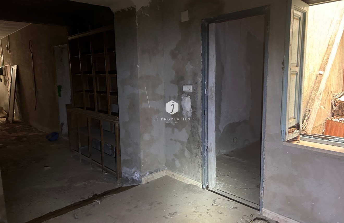 Resale - Chalet -
Jacarilla - Inland