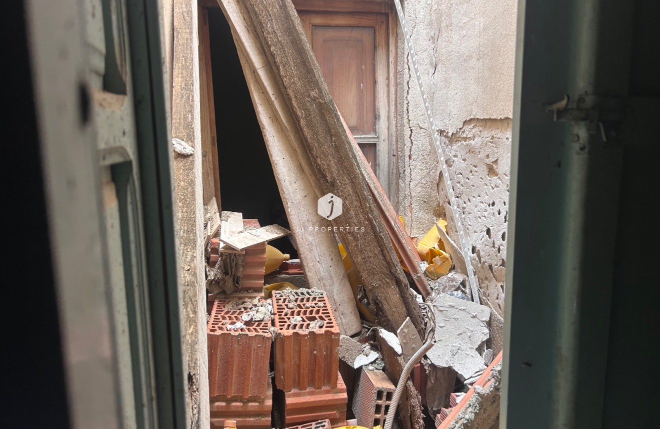 Resale - Chalet -
Jacarilla - Inland