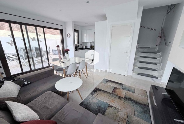 Resale - Chalet -
Cabo Roig - Costa Blanca