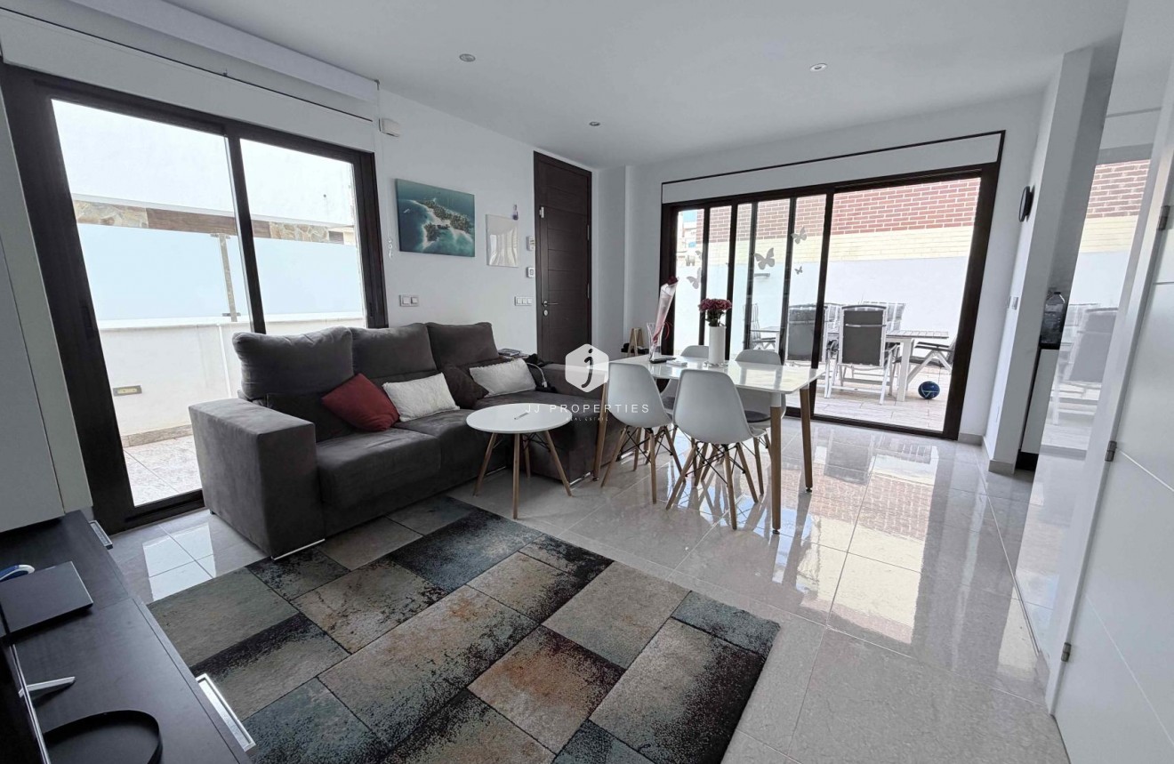 Resale - Chalet -
Cabo Roig - Costa Blanca