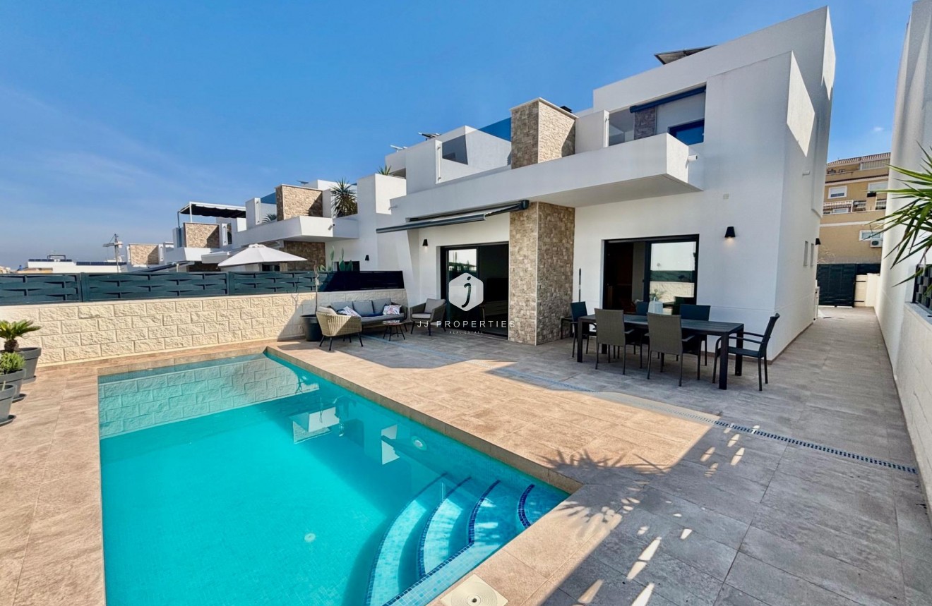 Resale - Villa -
Benijofar - Pueblo 4