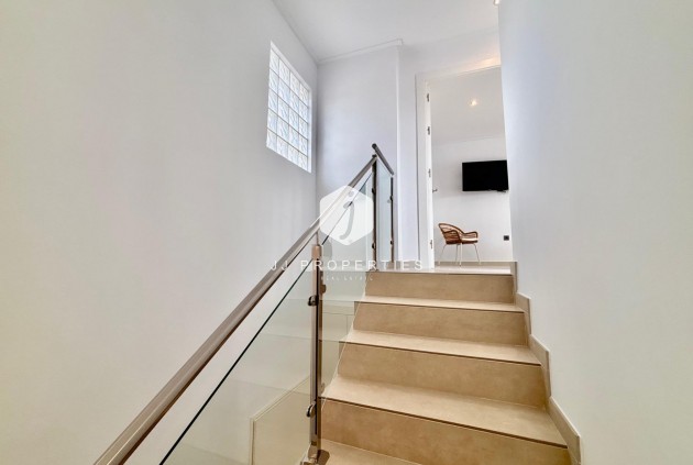 Resale - Villa -
Benijofar - Pueblo 4