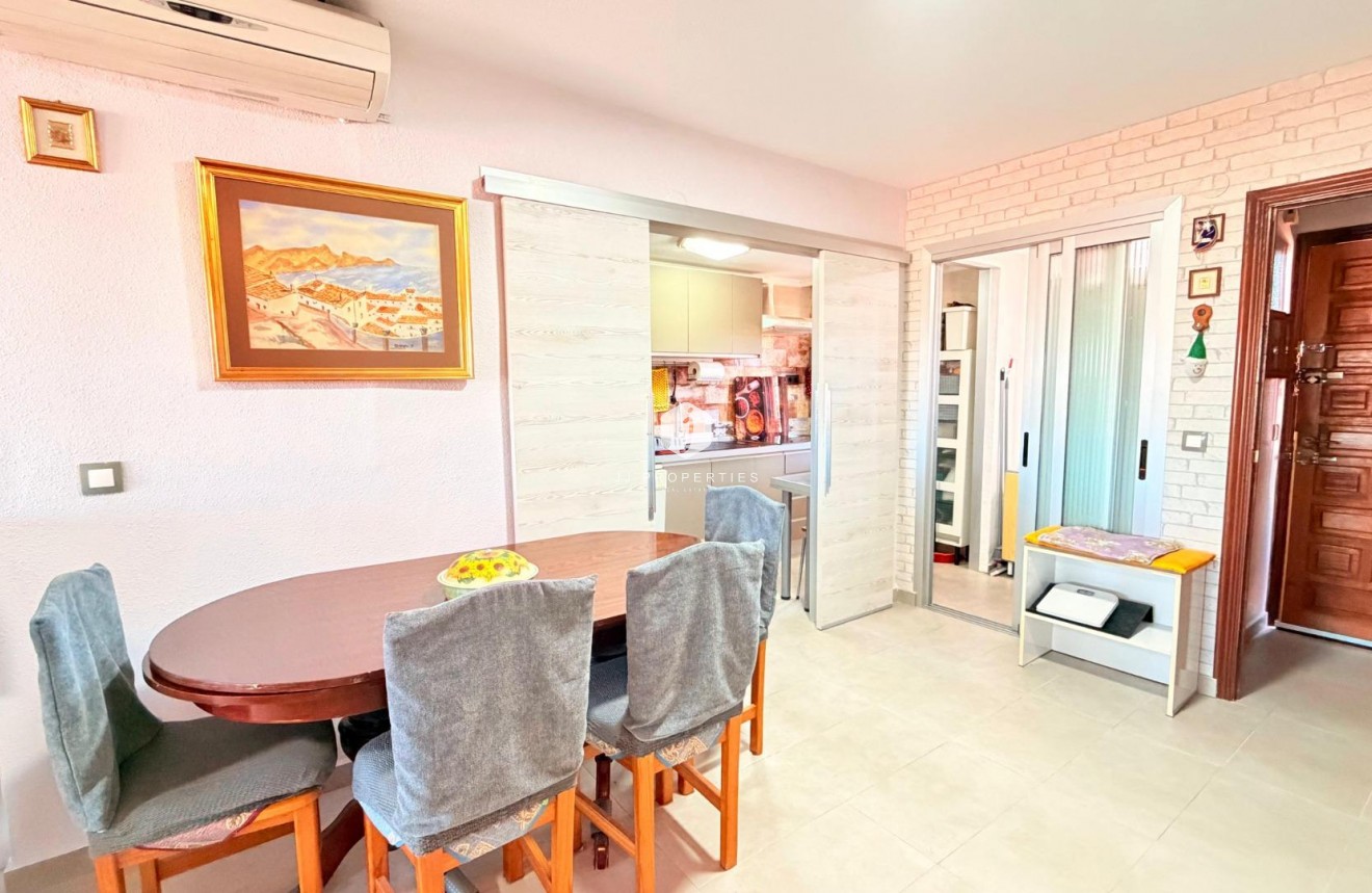 Resale - Apartment / flat -
Torrevieja - Playa de los Naufragos