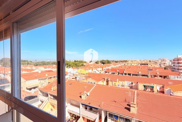Resale - Apartment / flat -
Torrevieja - Playa de los Naufragos