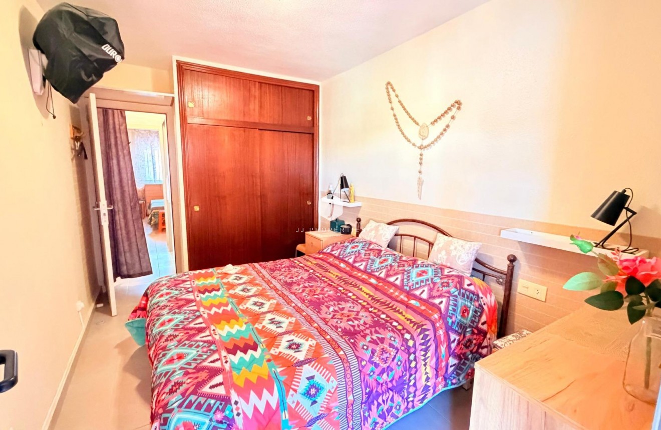 Resale - Apartment / flat -
Torrevieja - Playa de los Naufragos