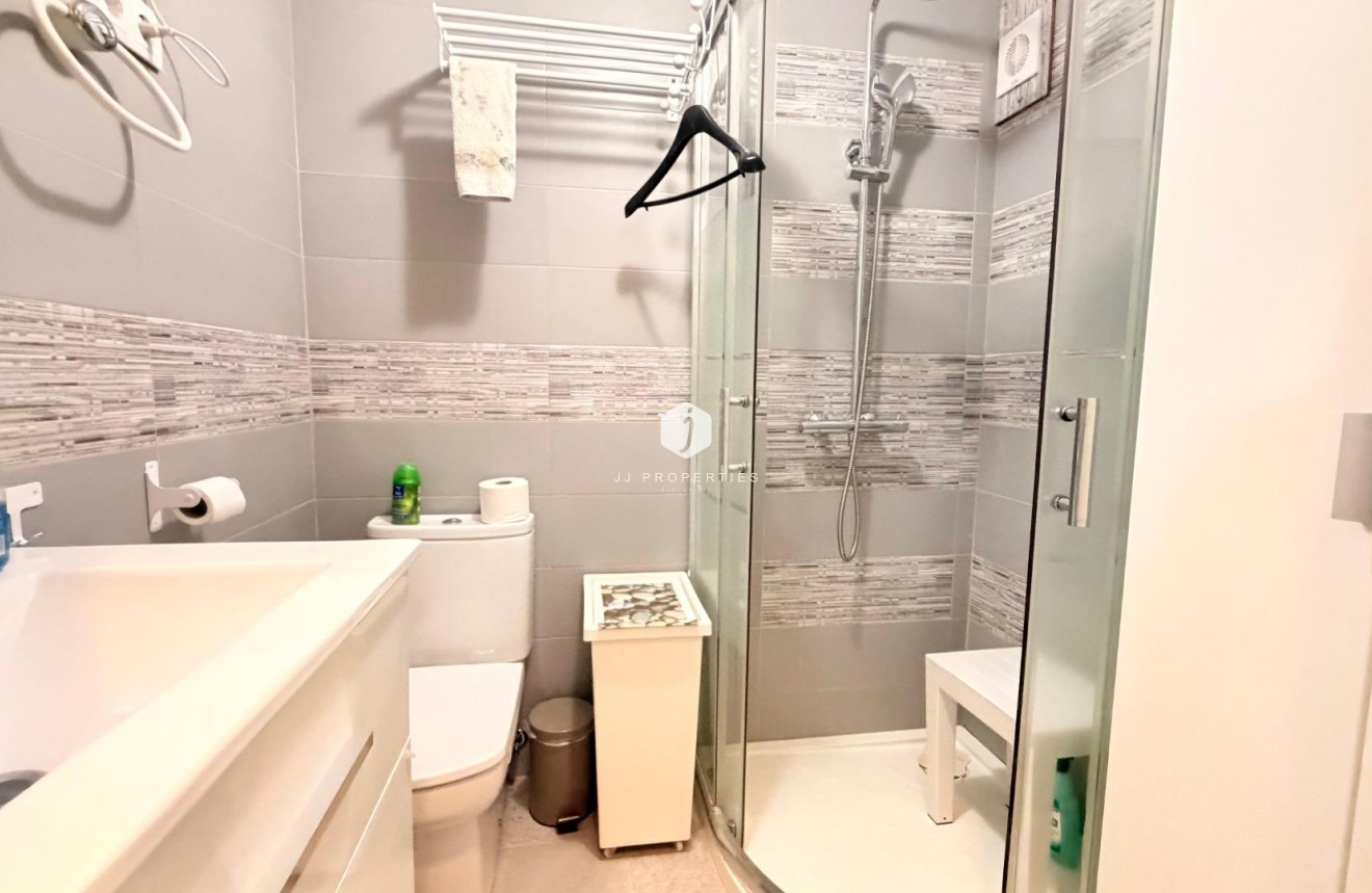 Resale - Apartment / flat -
Torrevieja - Playa de los Naufragos