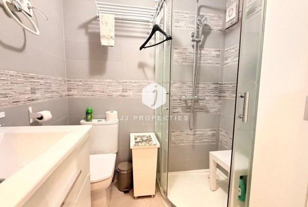 Resale - Apartment / flat -
Torrevieja - Playa de los Naufragos