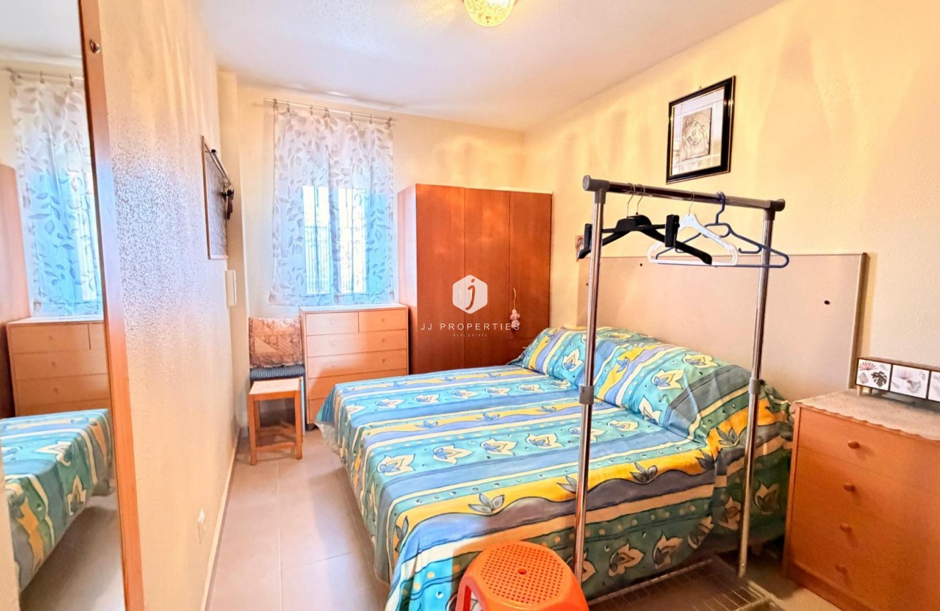 Resale - Apartment / flat -
Torrevieja - Playa de los Naufragos