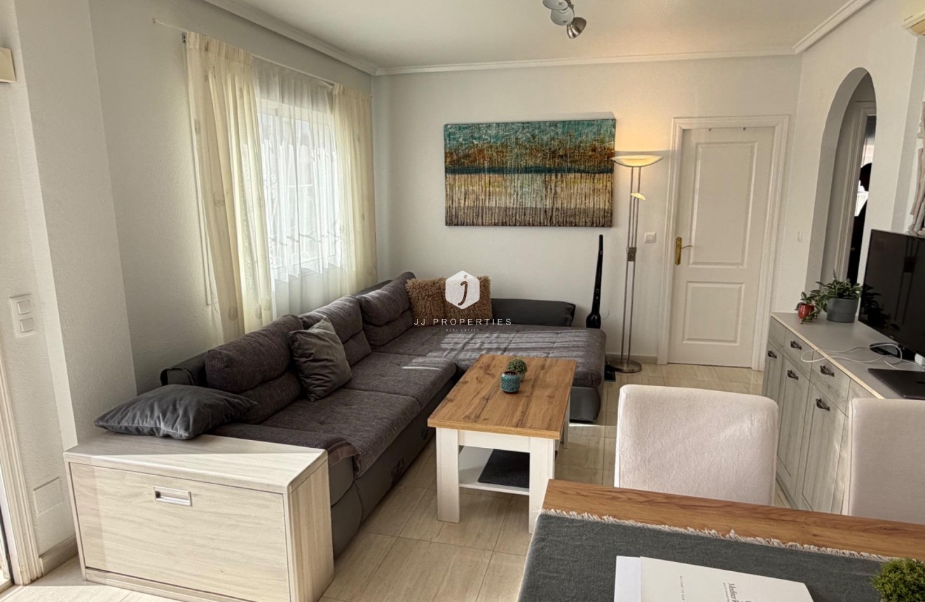 Resale - Chalet -
Rojales - Pueblo