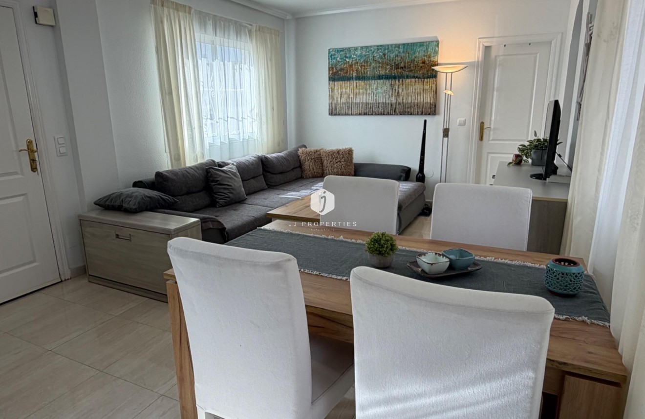 Resale - Chalet -
Rojales - Pueblo