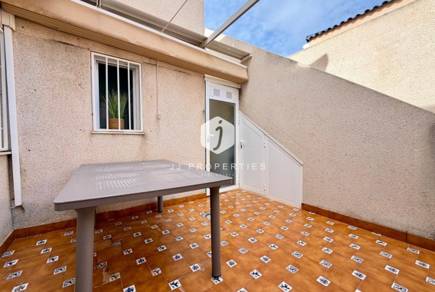 Resale - Chalet -
Rojales - Pueblo