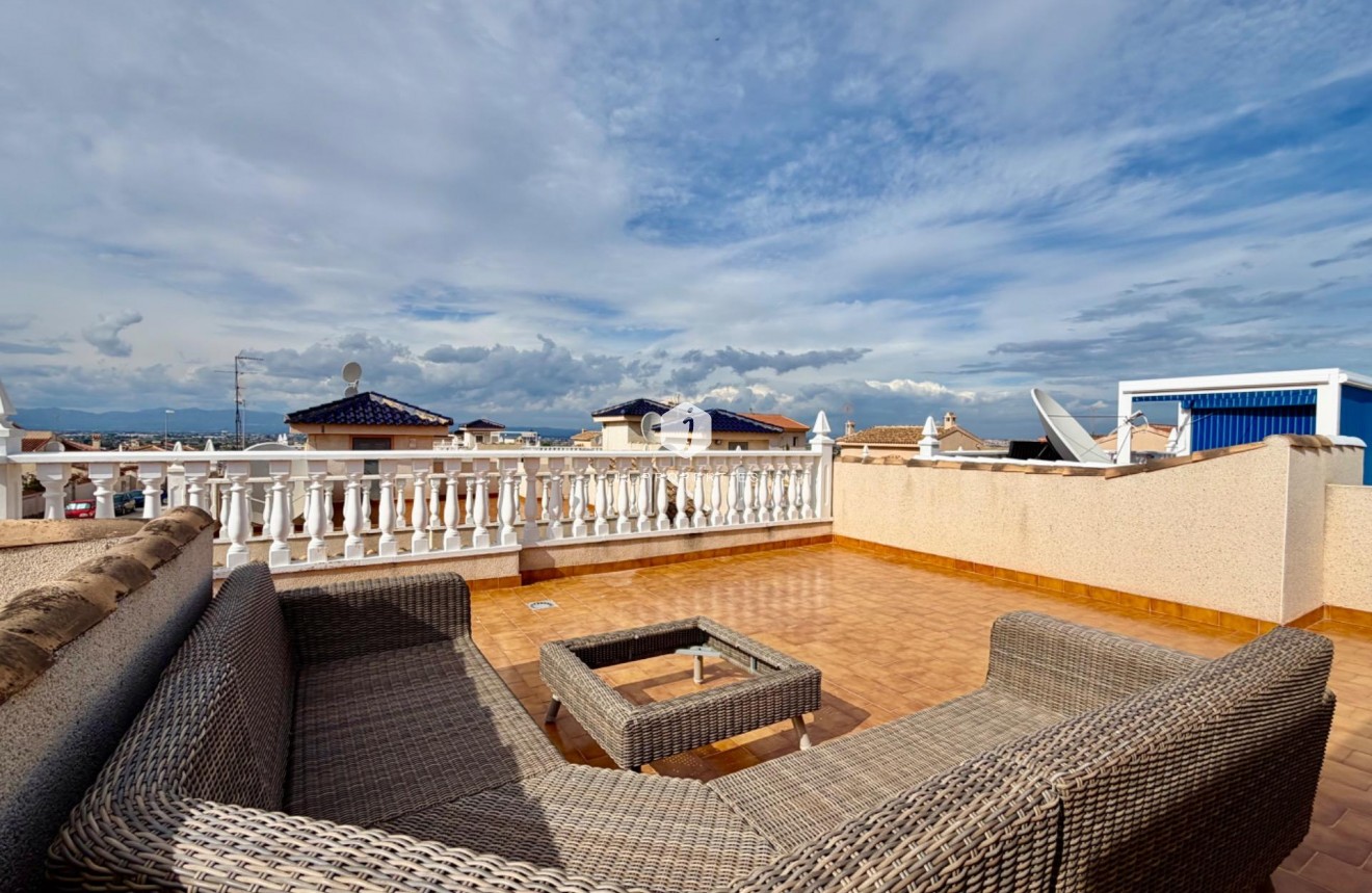 Resale - Chalet -
Rojales - Pueblo