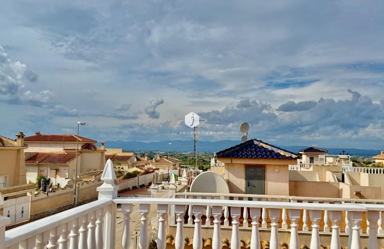 Resale - Chalet -
Rojales - Pueblo