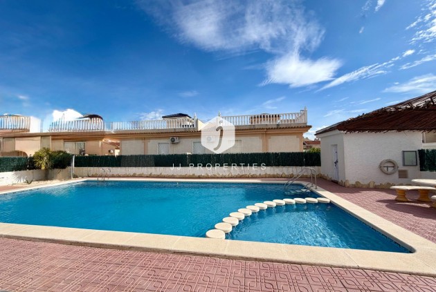 Resale - Chalet -
Rojales - Pueblo