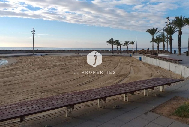 Resale - Apartment / flat -
Torrevieja - Costa Blanca