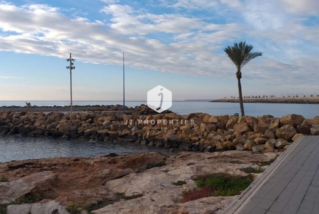 Resale - Apartment / flat -
Torrevieja - Costa Blanca