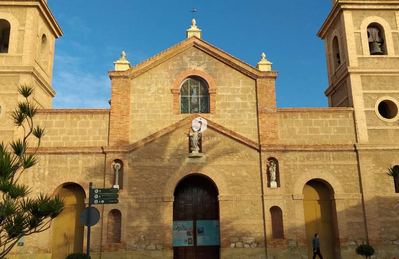 Resale - Apartment / flat -
Torrevieja - Costa Blanca