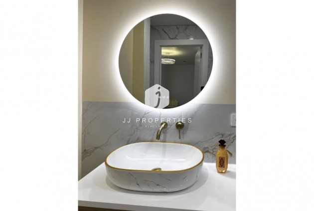 Resale - Apartment / flat -
Torrevieja - Costa Blanca