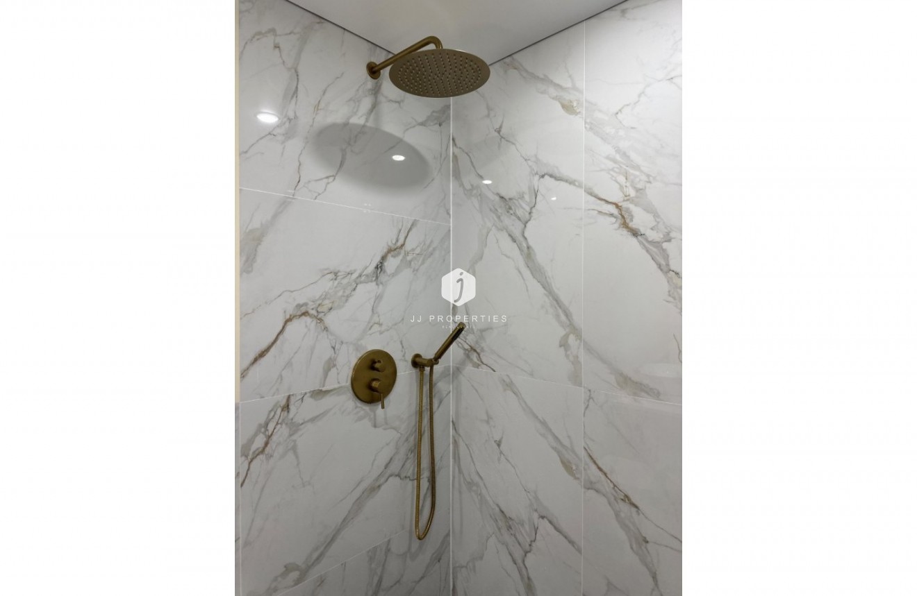 Resale - Apartment / flat -
Torrevieja - Costa Blanca