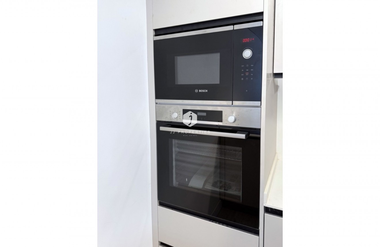 Resale - Apartment / flat -
Torrevieja - Costa Blanca