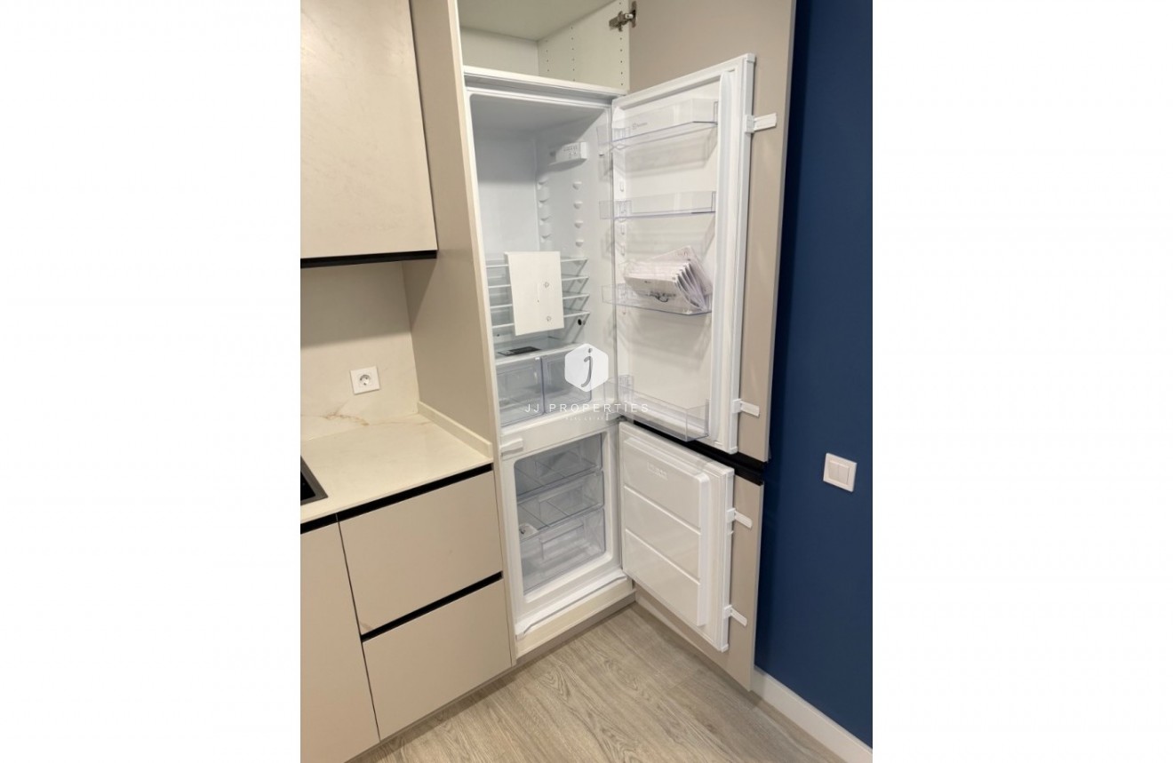 Resale - Apartment / flat -
Torrevieja - Costa Blanca