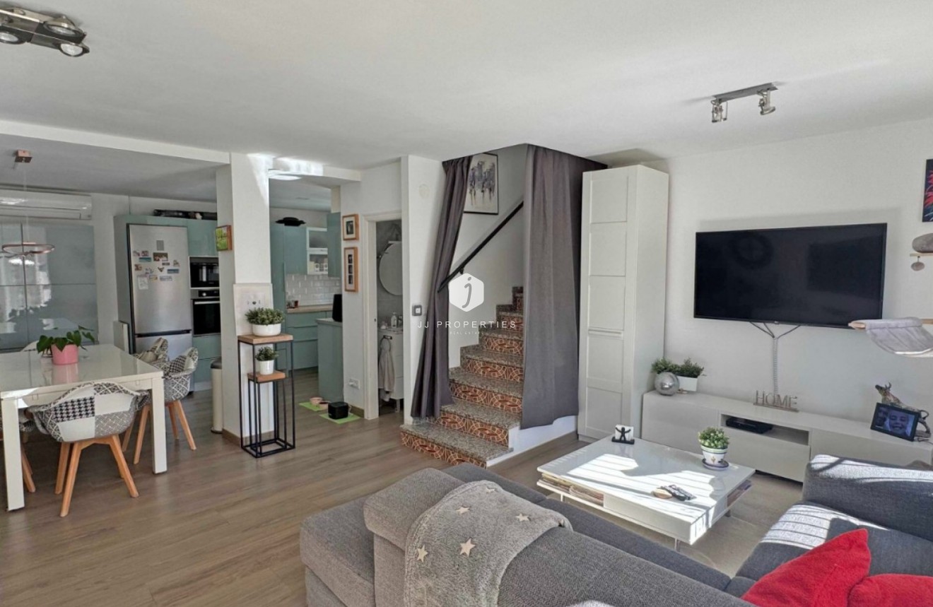 Resale - Chalet -
Orihuela Costa - Costa Blanca