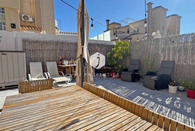 Resale - Chalet -
Orihuela Costa - Costa Blanca