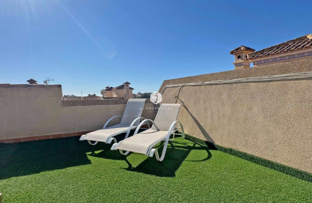 Resale - Chalet -
Orihuela Costa - Costa Blanca