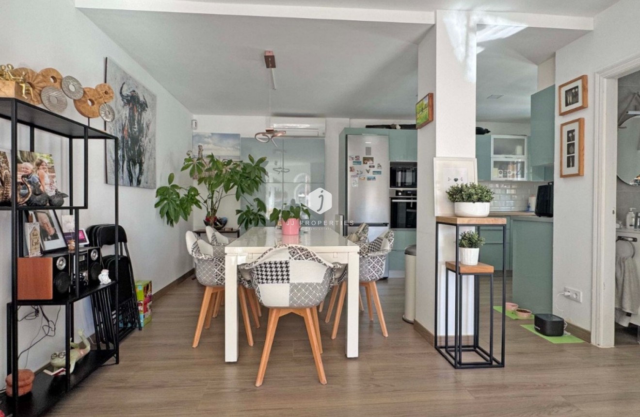 Resale - Chalet -
Orihuela Costa - Costa Blanca