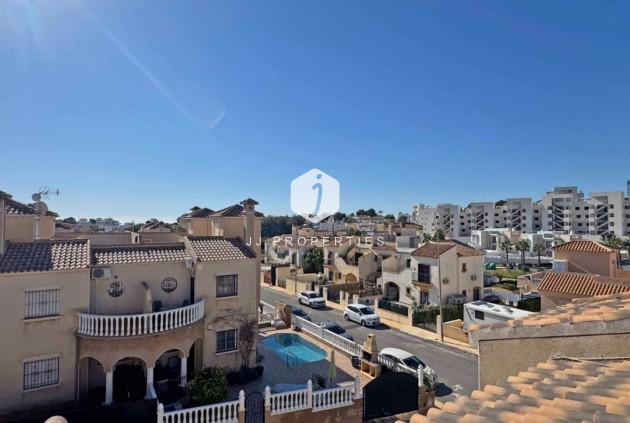 Resale - Chalet -
Orihuela Costa - Costa Blanca