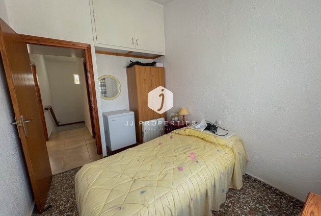 Resale - Chalet -
Torrevieja - Costa Blanca