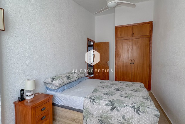 Resale - Chalet -
Torrevieja - Costa Blanca