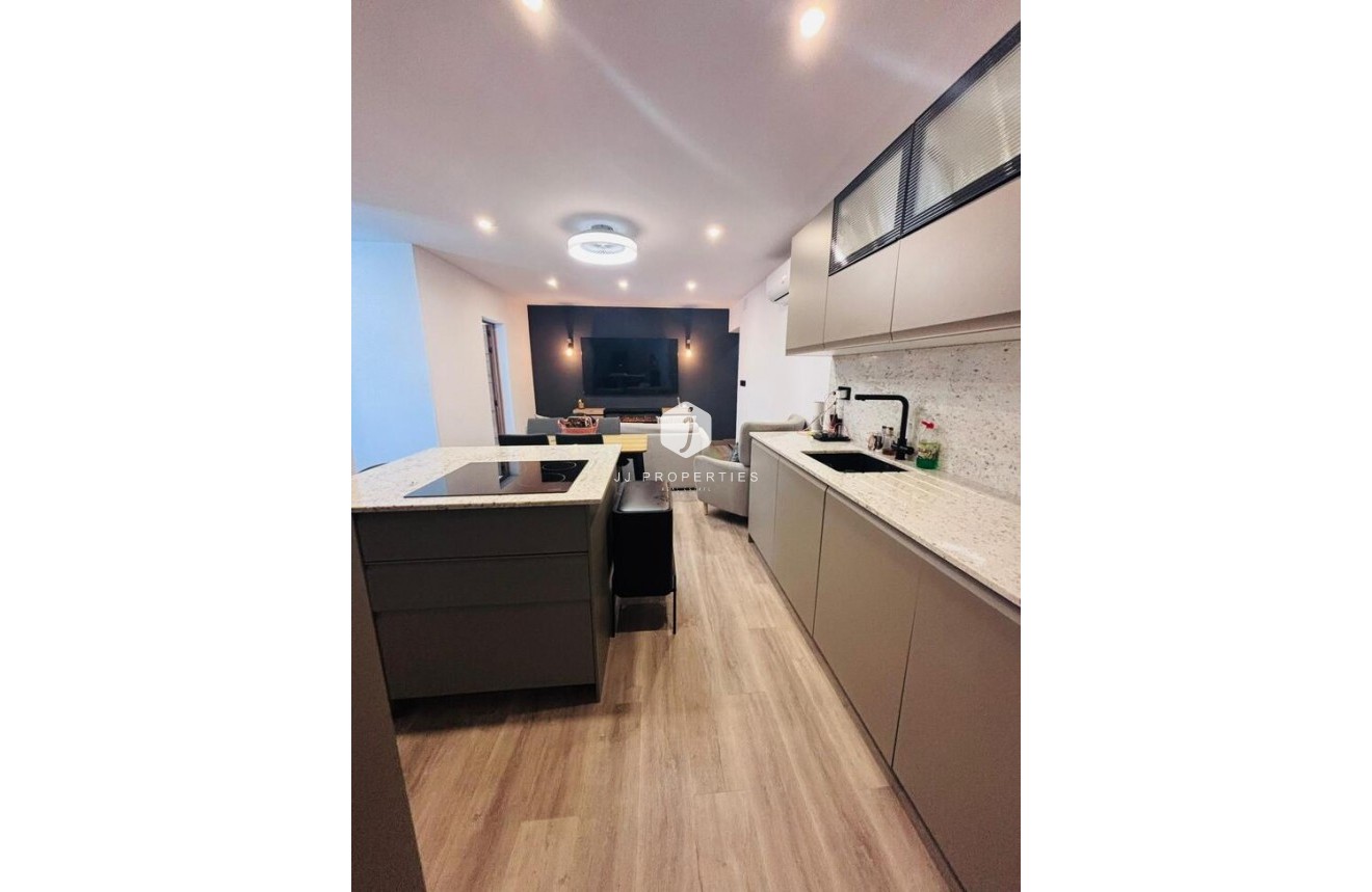 Resale - Chalet -
San Miguel de Salinas - Inland